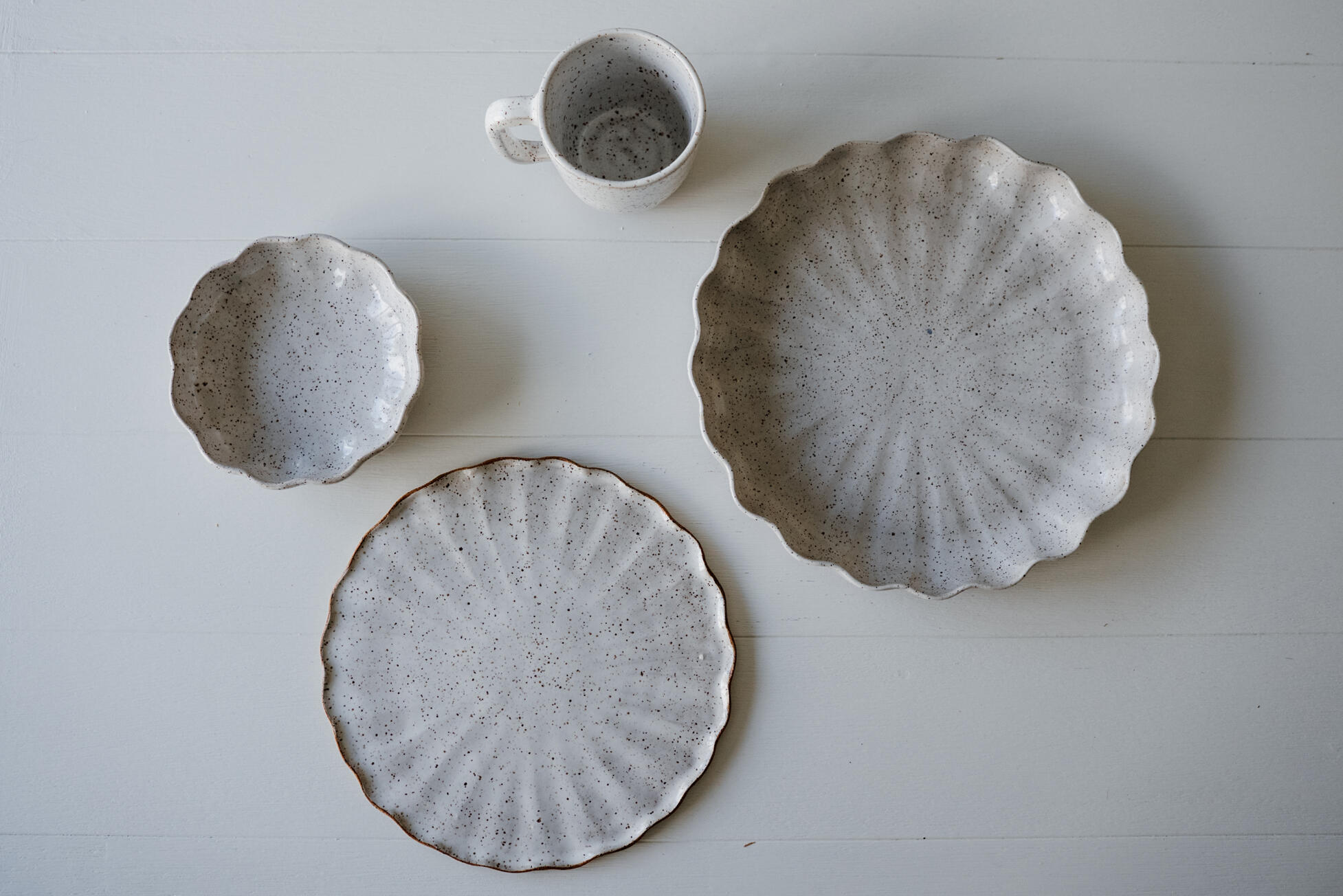 Wavy Dinner Plate $68 Side Plate $58 Bowl $48 Mug $38